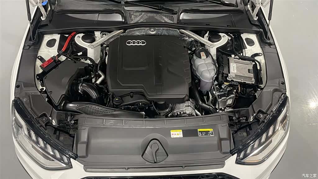 Audi A4L, 2023 13