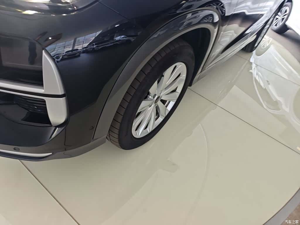 Audi Q6, 2025 23