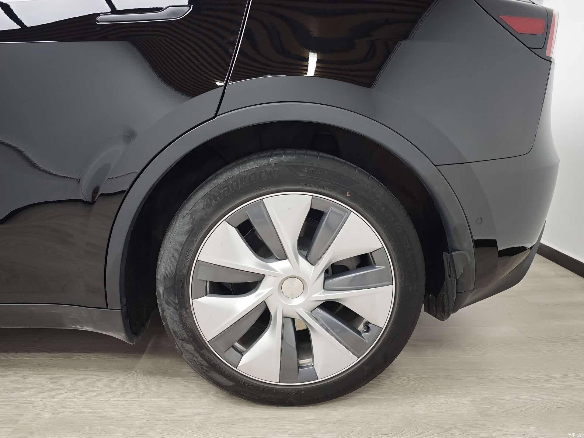 Tesla Model Y, 2022 53