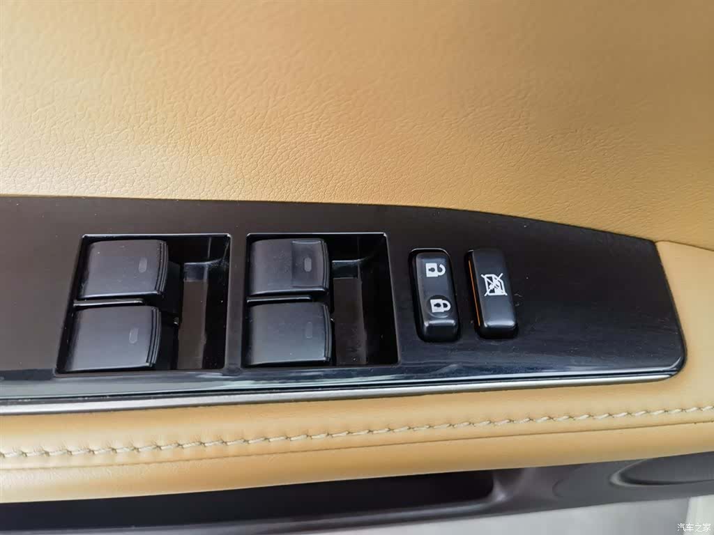 Lexus ES, 2017 9