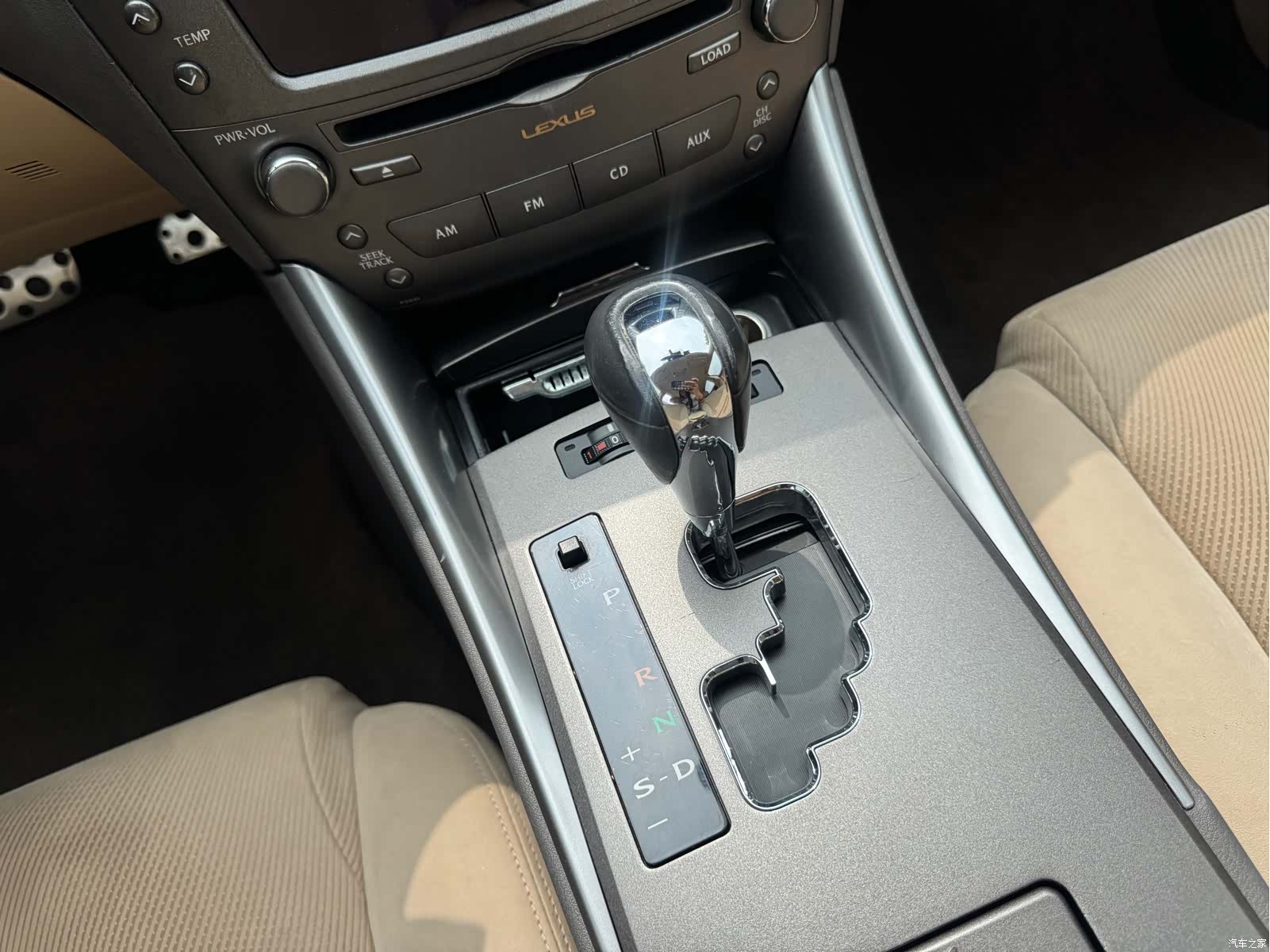 Lexus IS, 2010 9