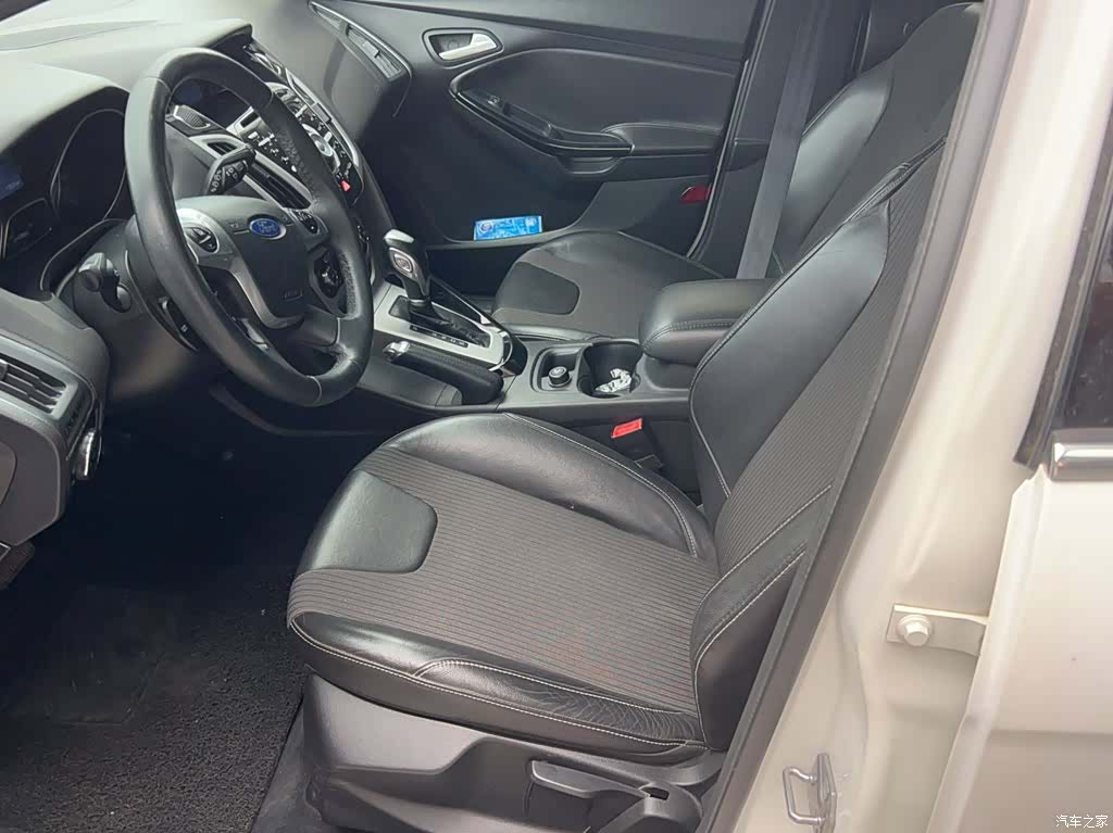 Ford Focus, 2014 9