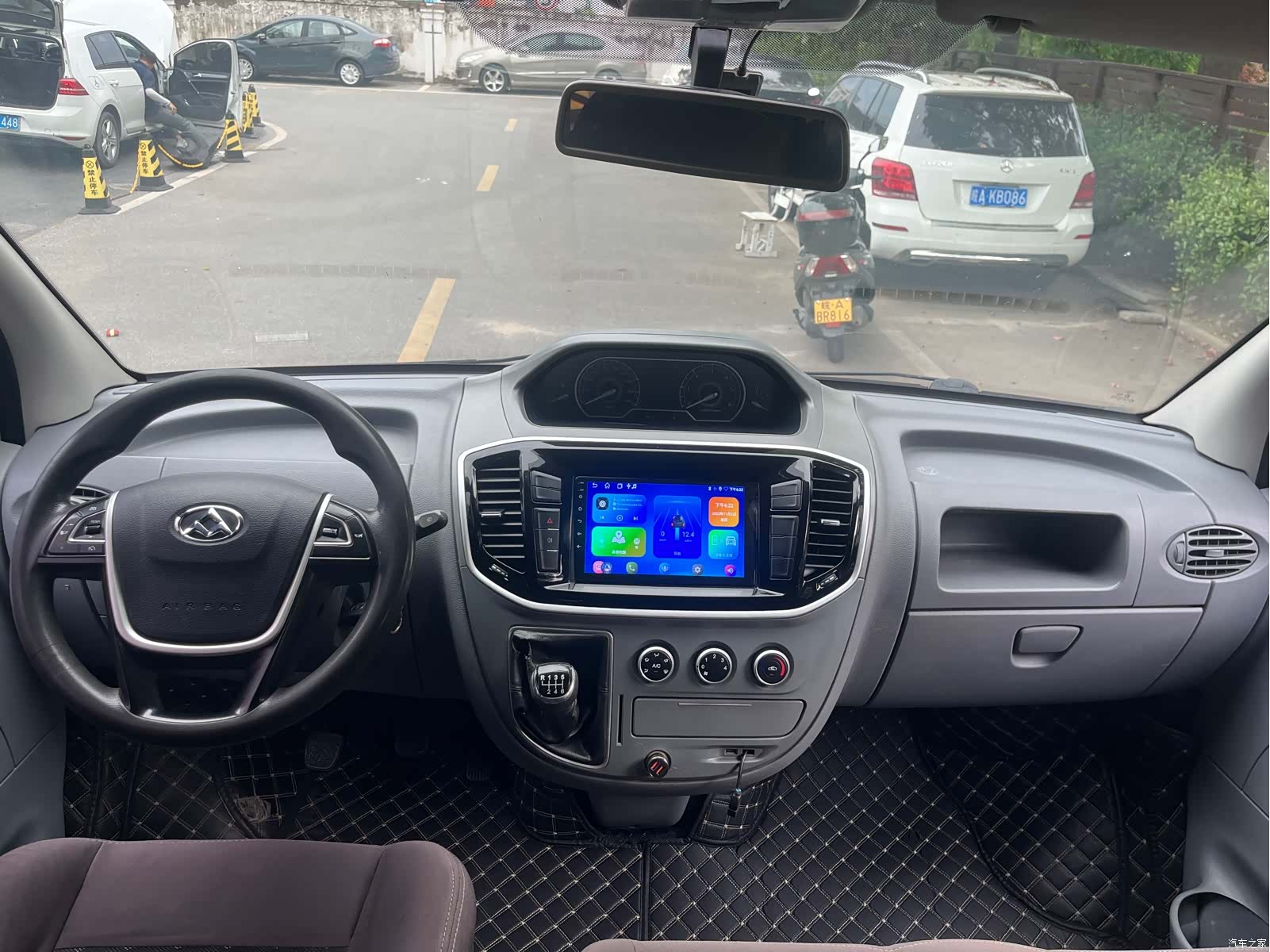 Maxus V80, 2018 11