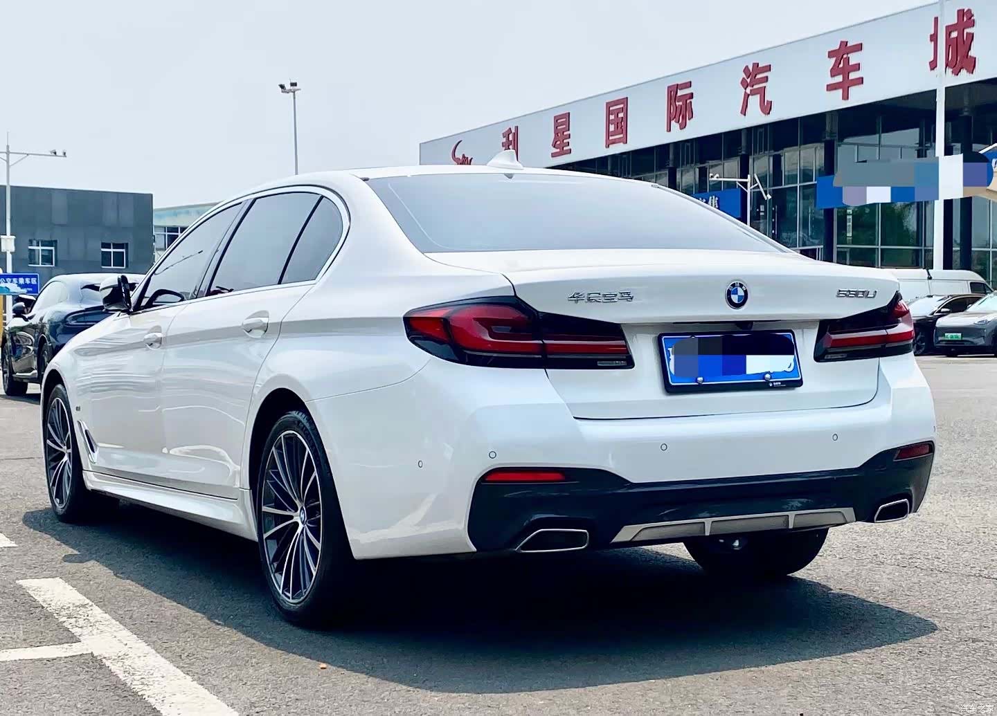 BMW 5 Series, 2022 4