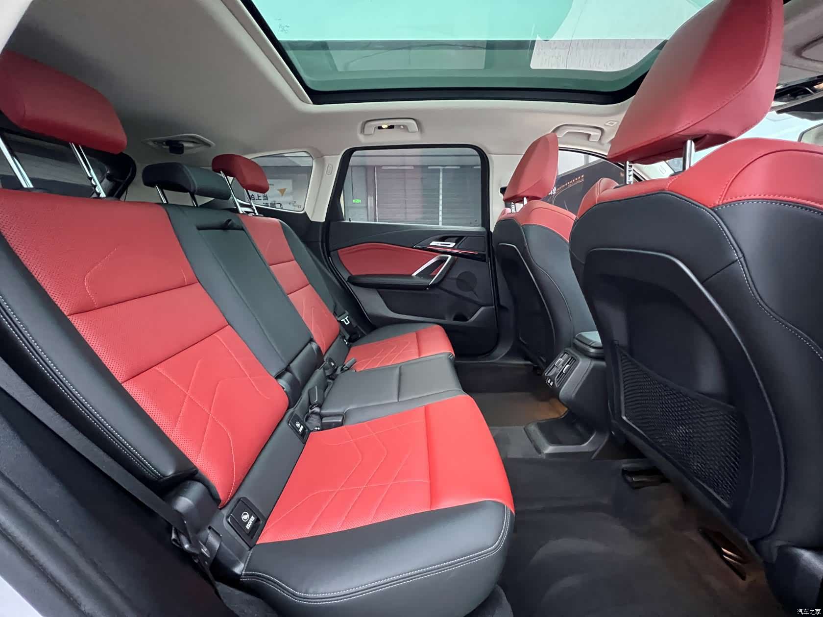 BMW X1, 2024 11