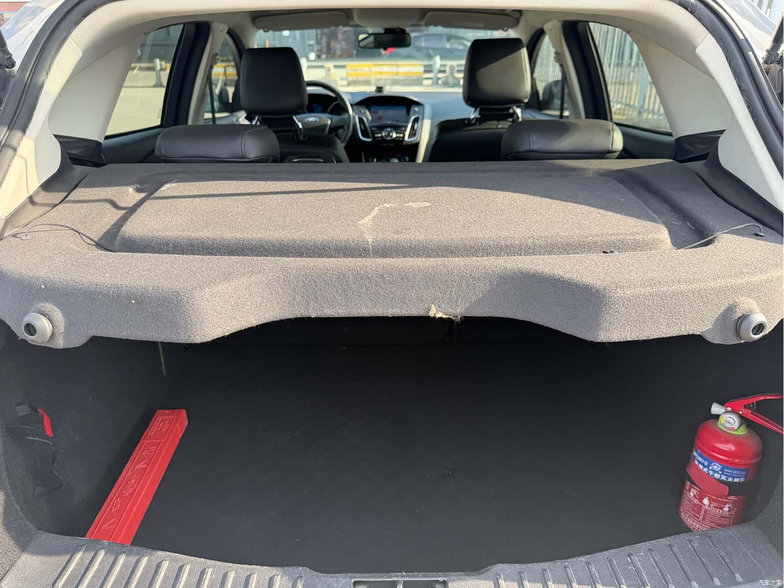 Ford Focus, 2019 13