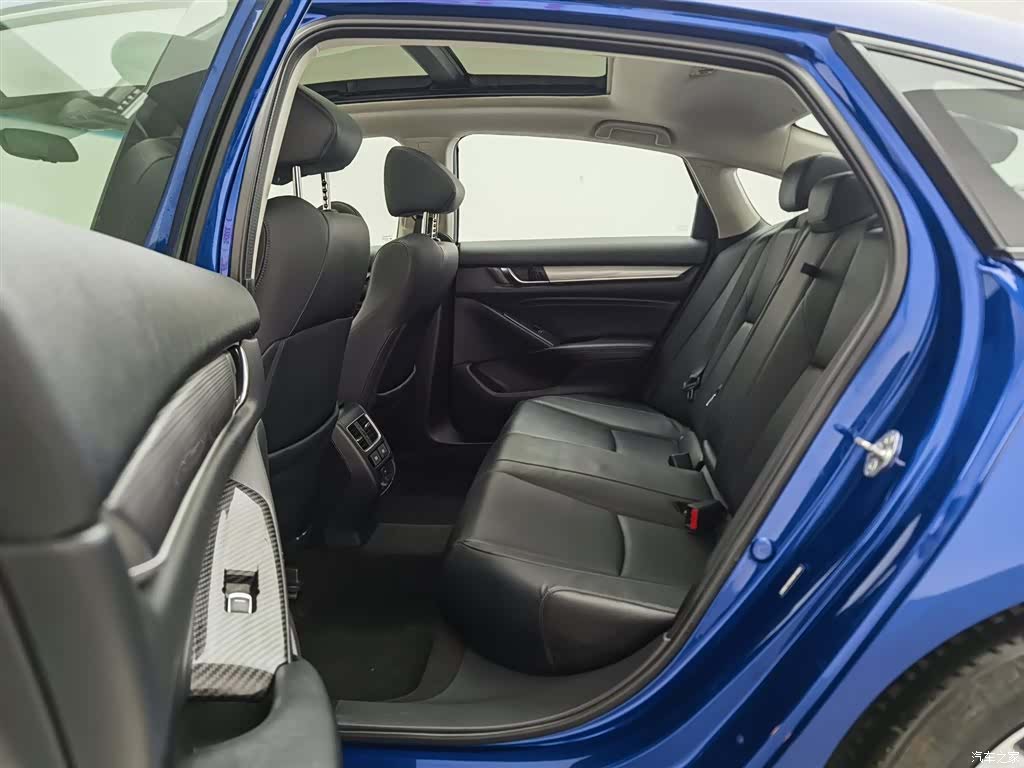 Honda Accord, 2018 15