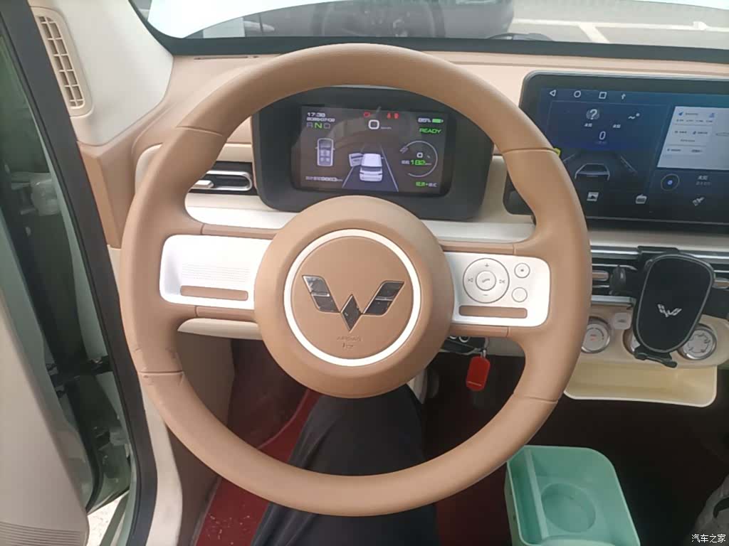 Wuling MINIEV, 2024 11