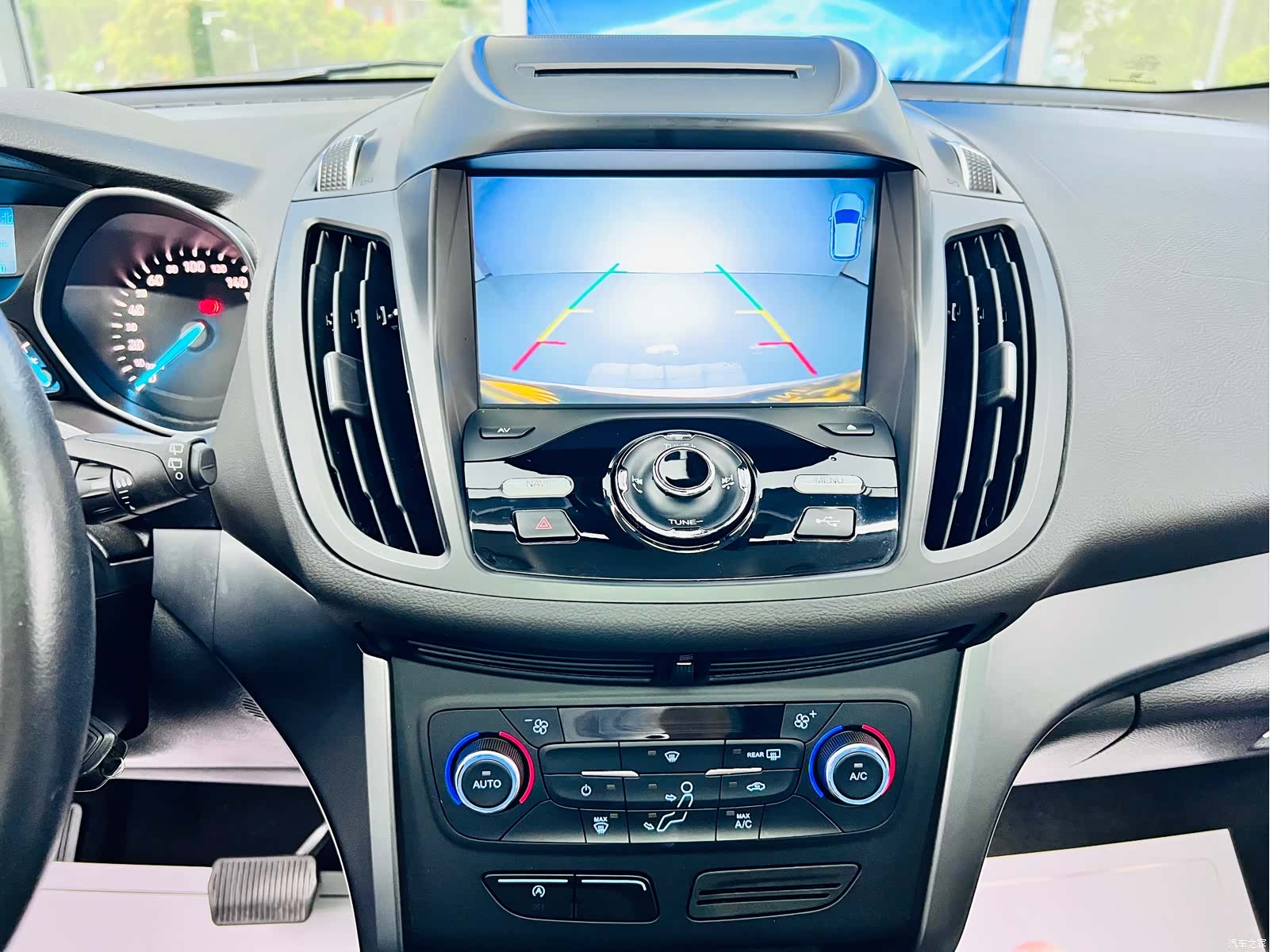 Ford Kuga, 2017 14