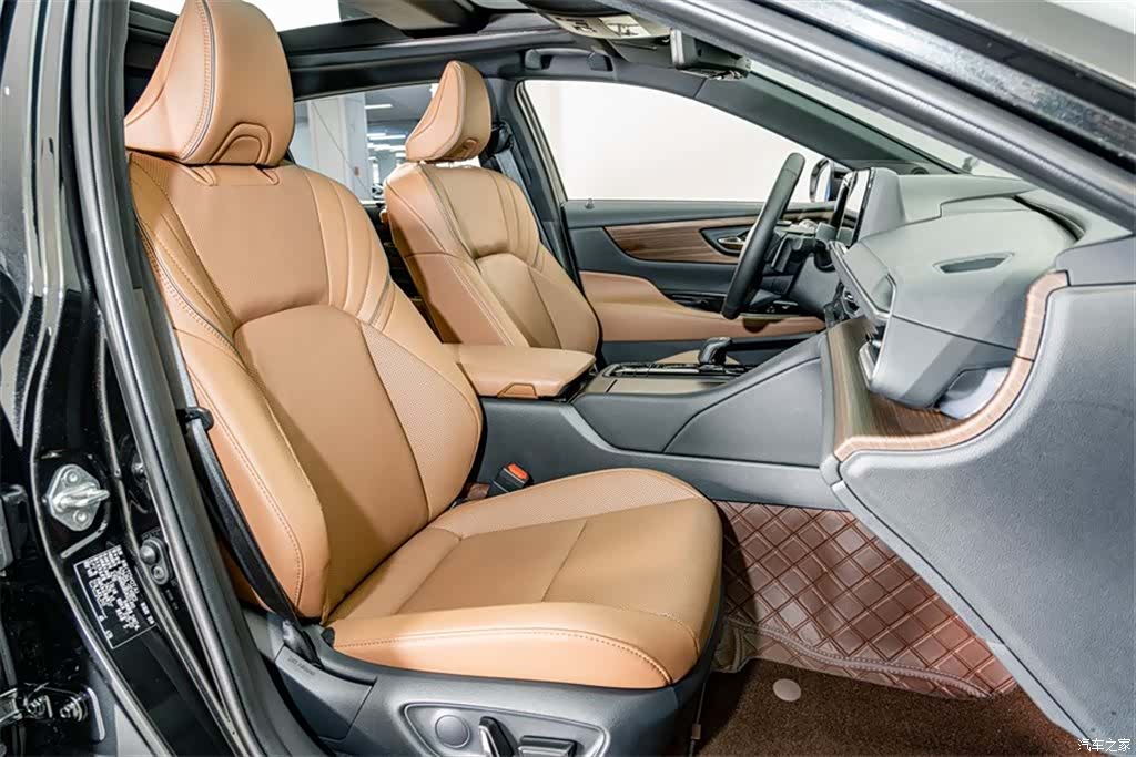 Toyota Crown, 2025 21