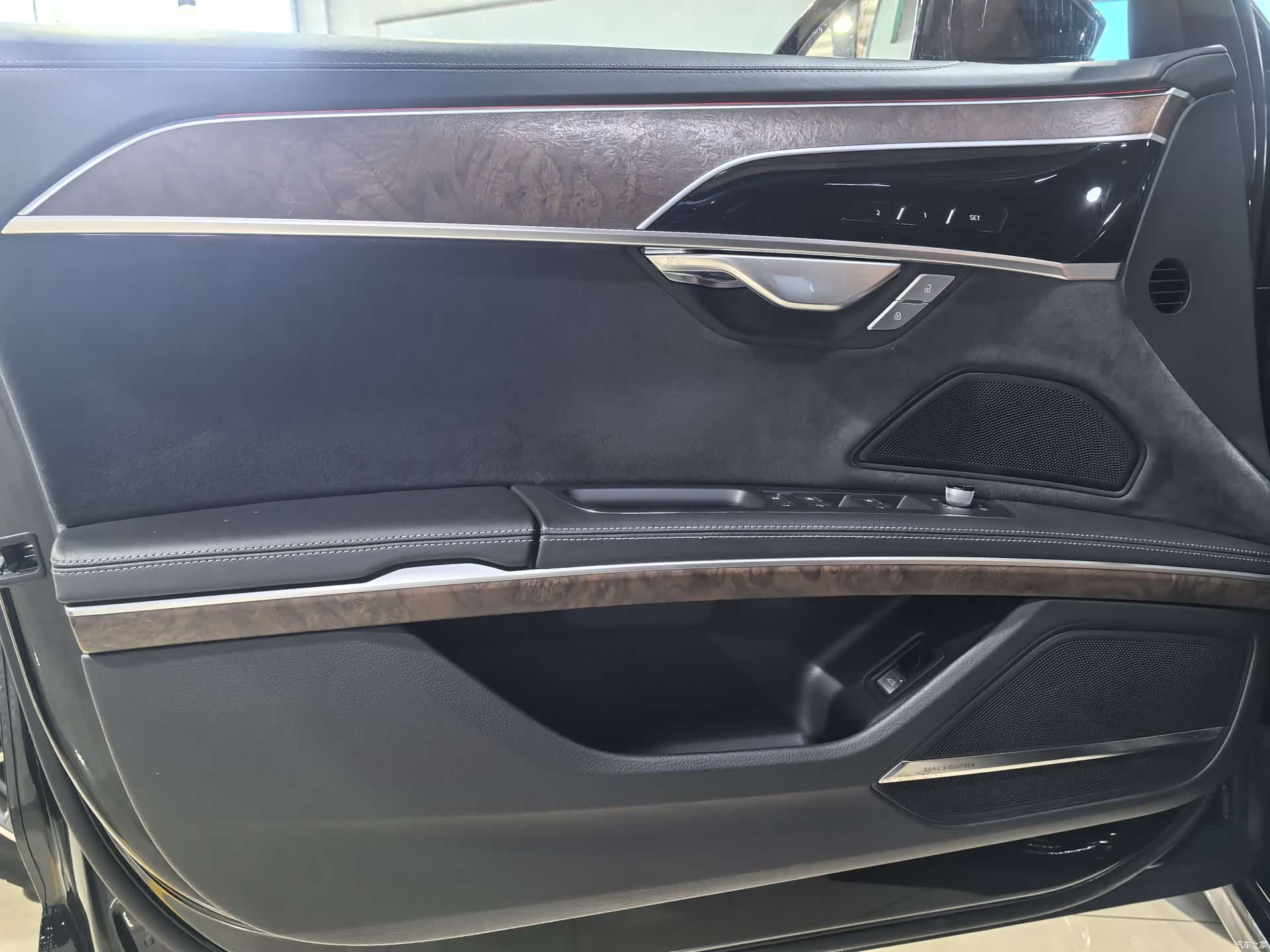 Audi A8L, 2023 9