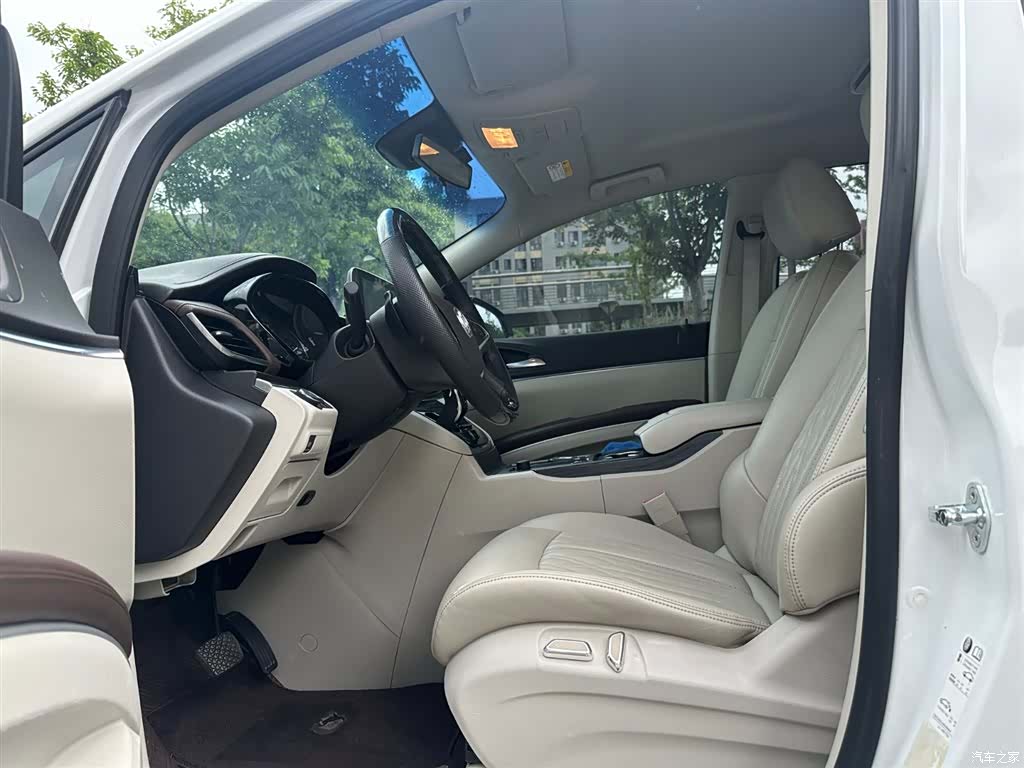 Buick GL8, 2021 4
