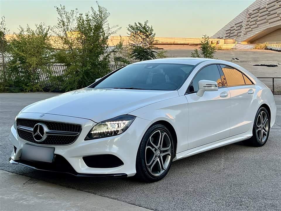 Mercedes-Benz CLS Mercedes-Benz CLS