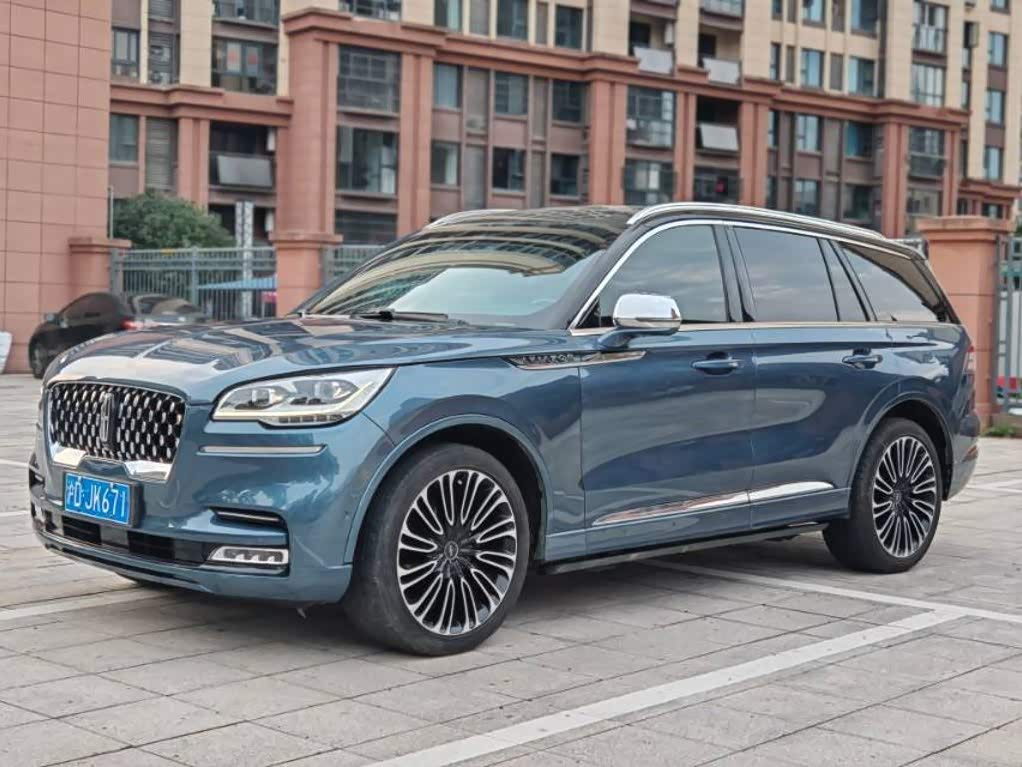 Lincoln Aviator