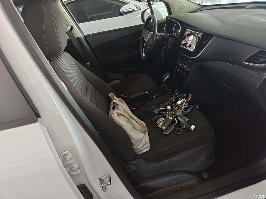 Buick Encore, 2017 25