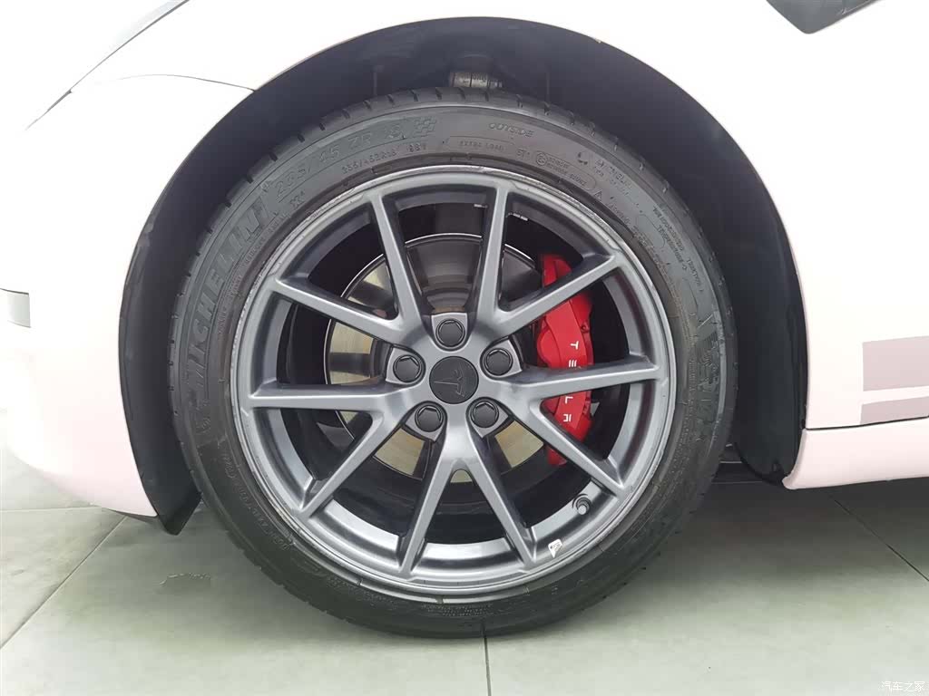 Tesla Model 3, 2022 17