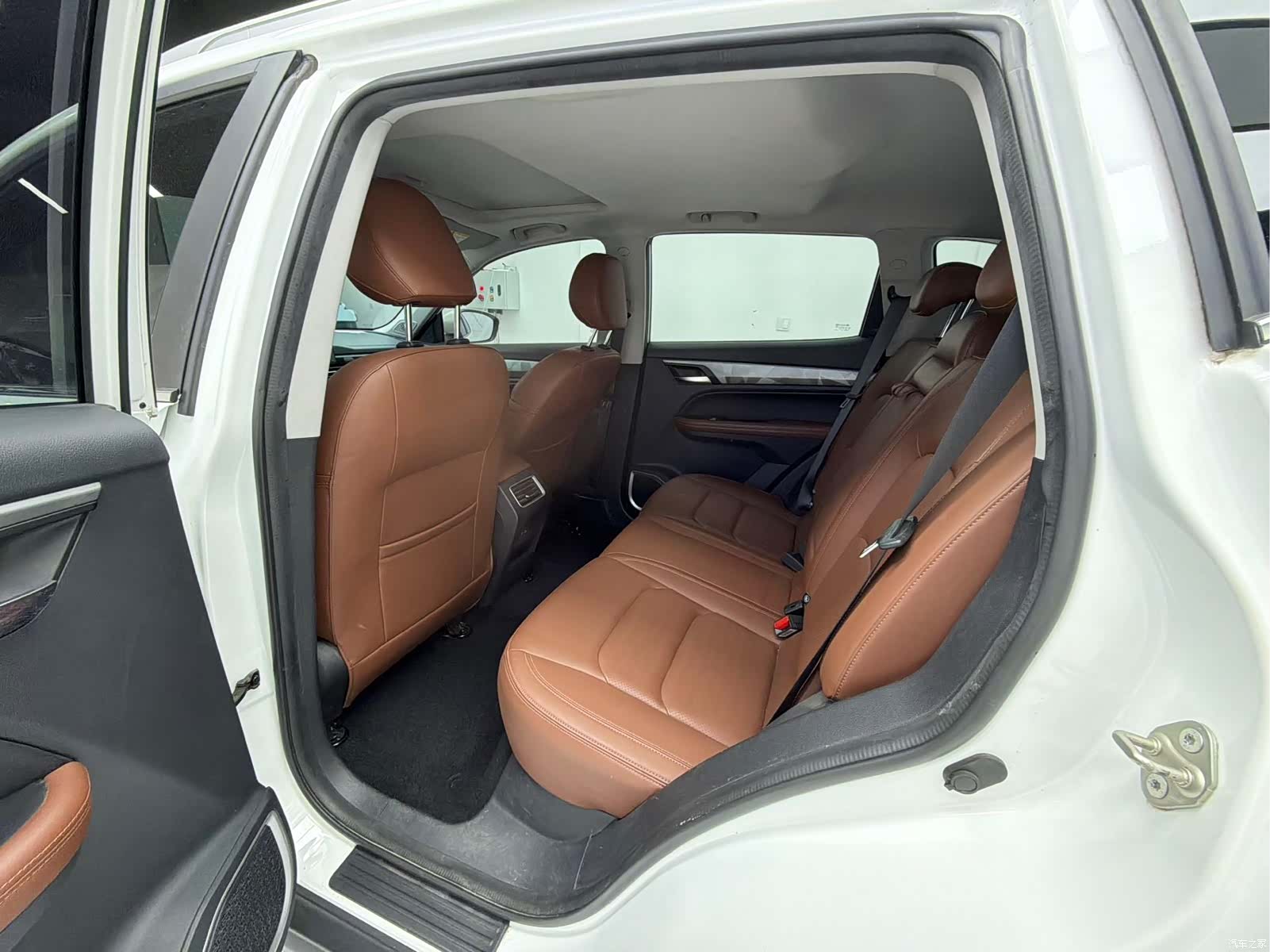 Geely X6, 2022 14