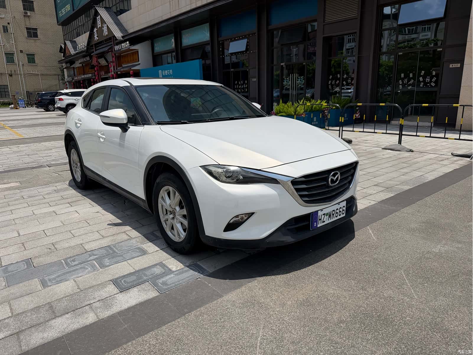 Mazda CX-4, 2017 3