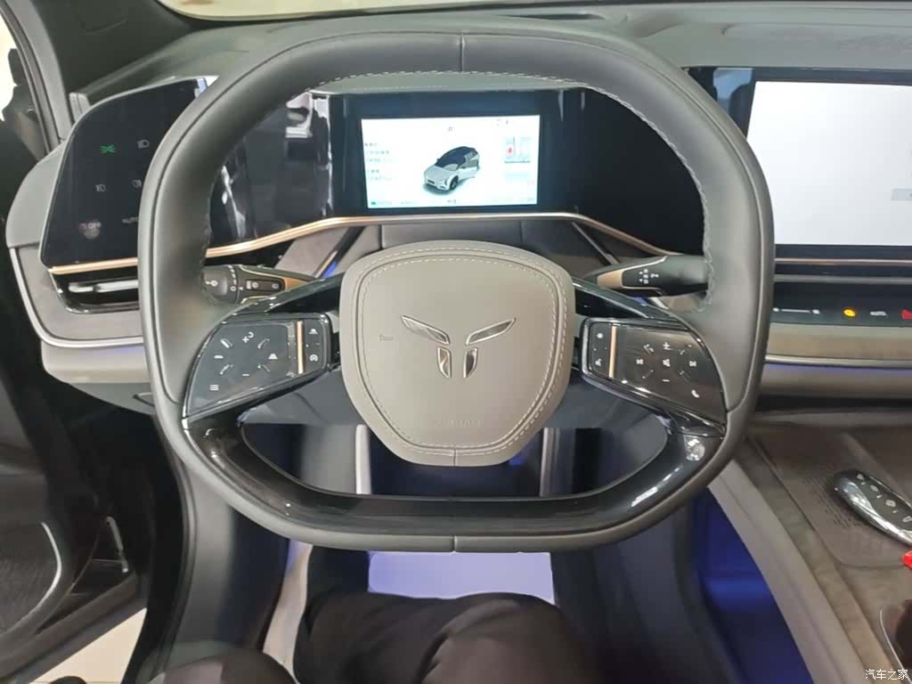 Hongqi 08, 2024 7