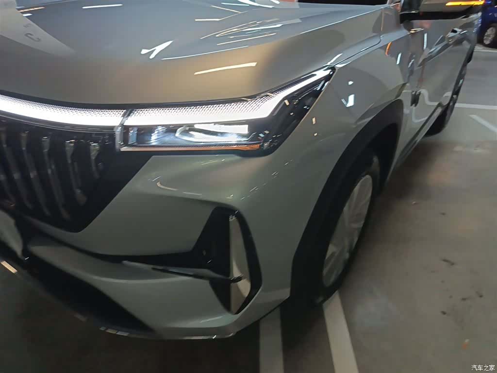 Geely Boyue, 2026 16
