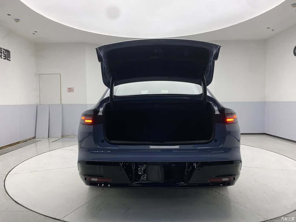 Leapmotor B01, 2025 13