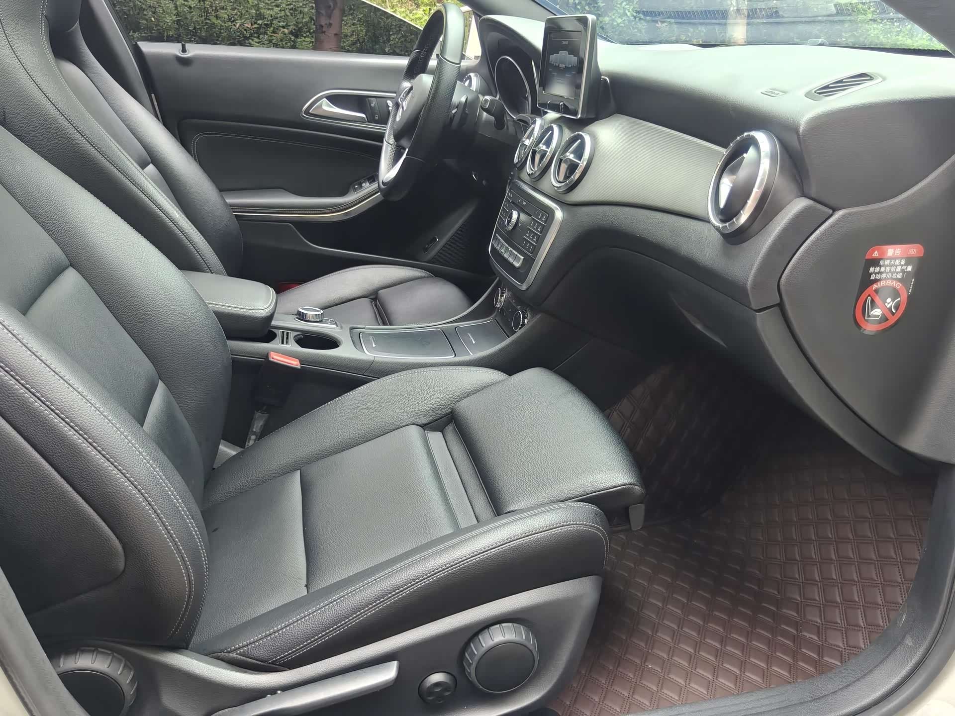 Mercedes-Benz CLA, 2016 10