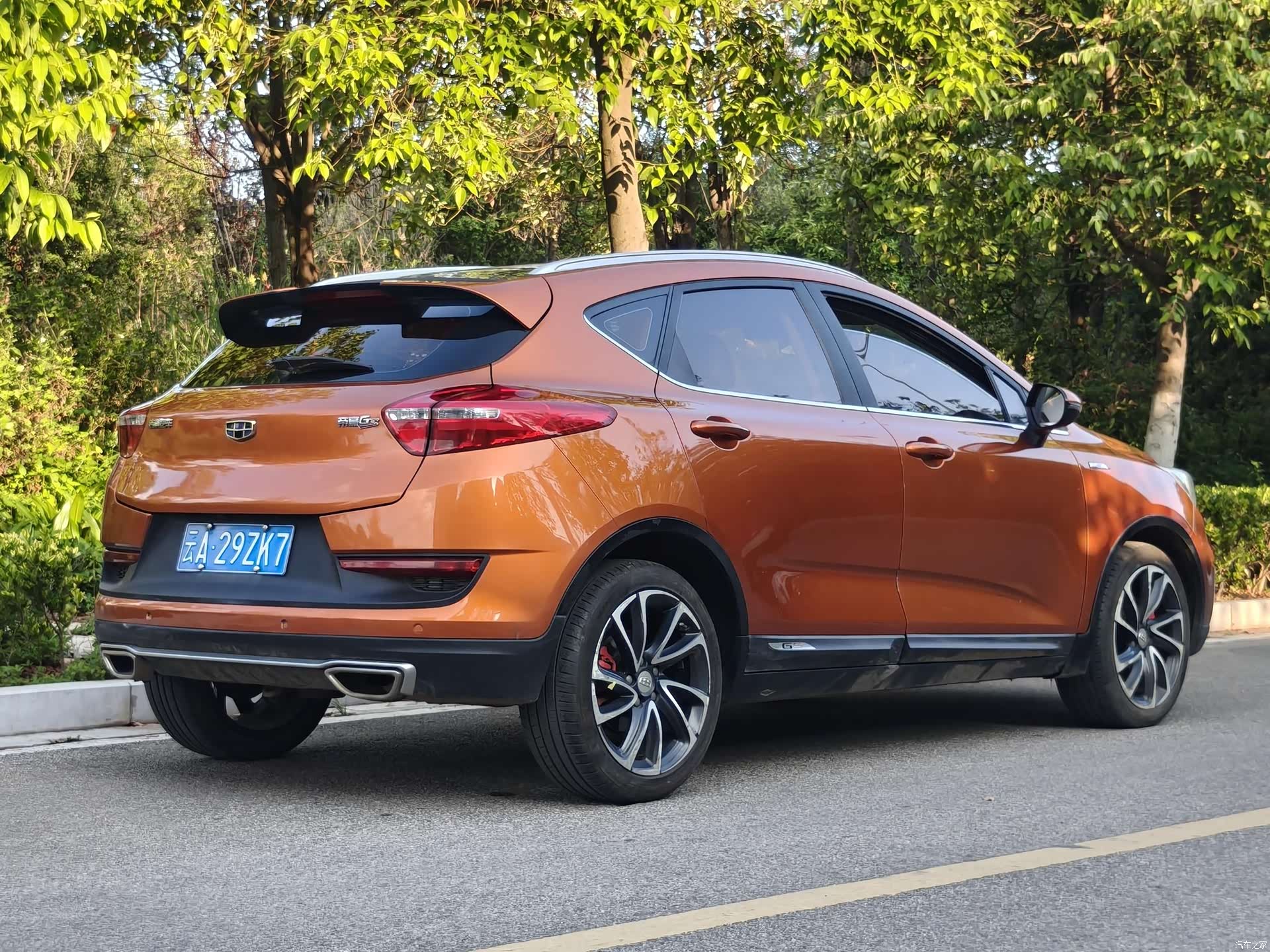 Geely Emgrand, 2017 8