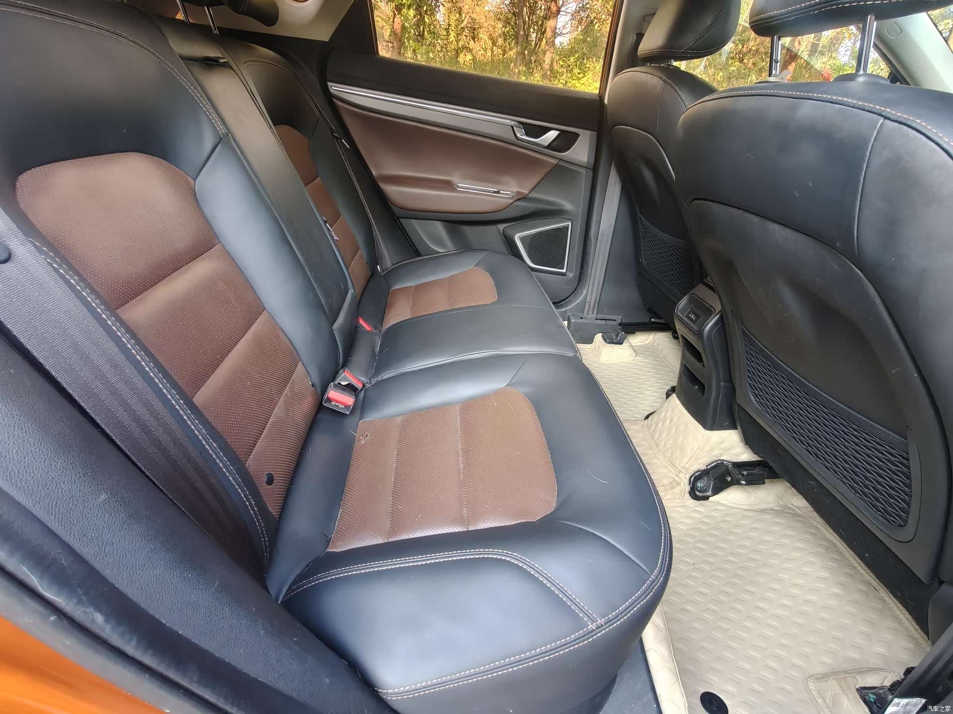 Geely Emgrand, 2017 12