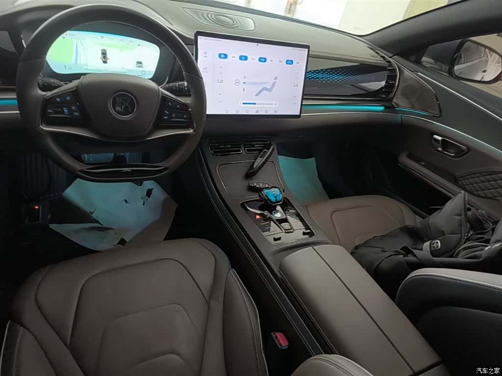 BYD Han, 2022 14