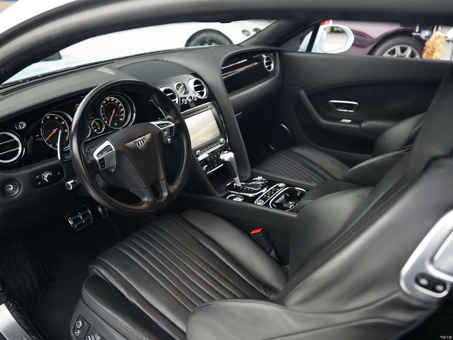 Bentley Continental GT, 2019 11