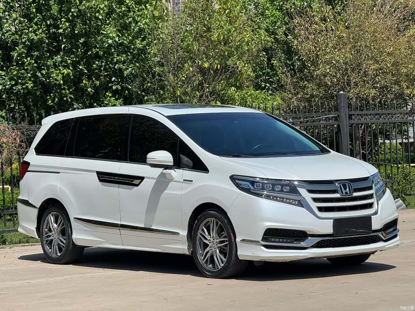 Honda Elysion, 2021 3