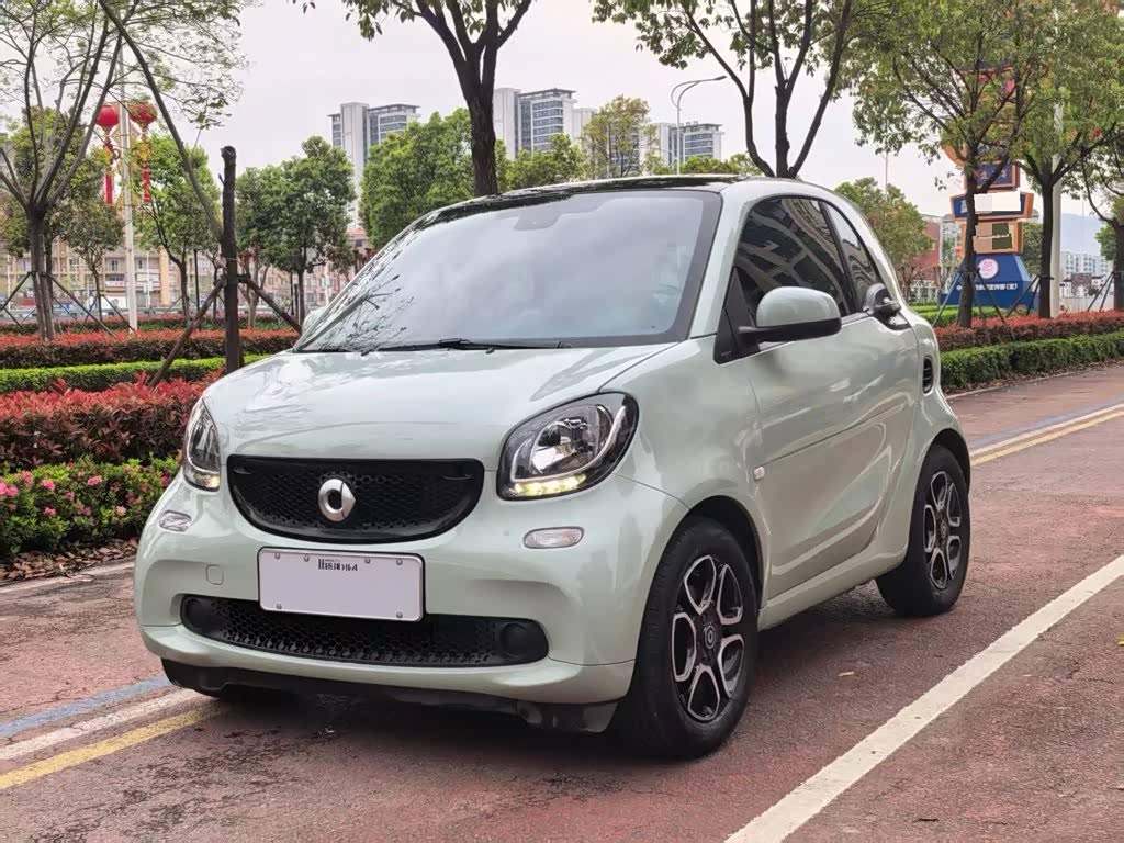 Smart fortwo 2016 0.9T 66