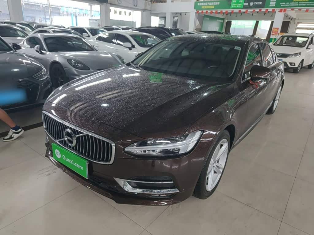 Volvo S90