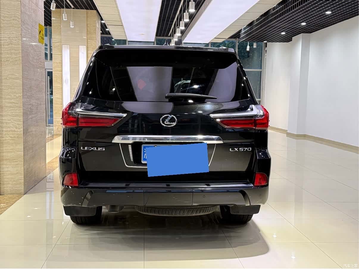 Lexus LX, 2019 4