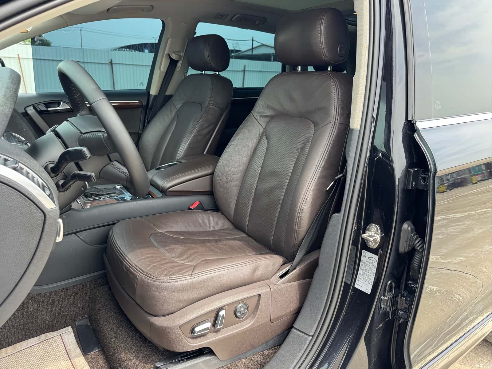 Audi Q7, 2012 11