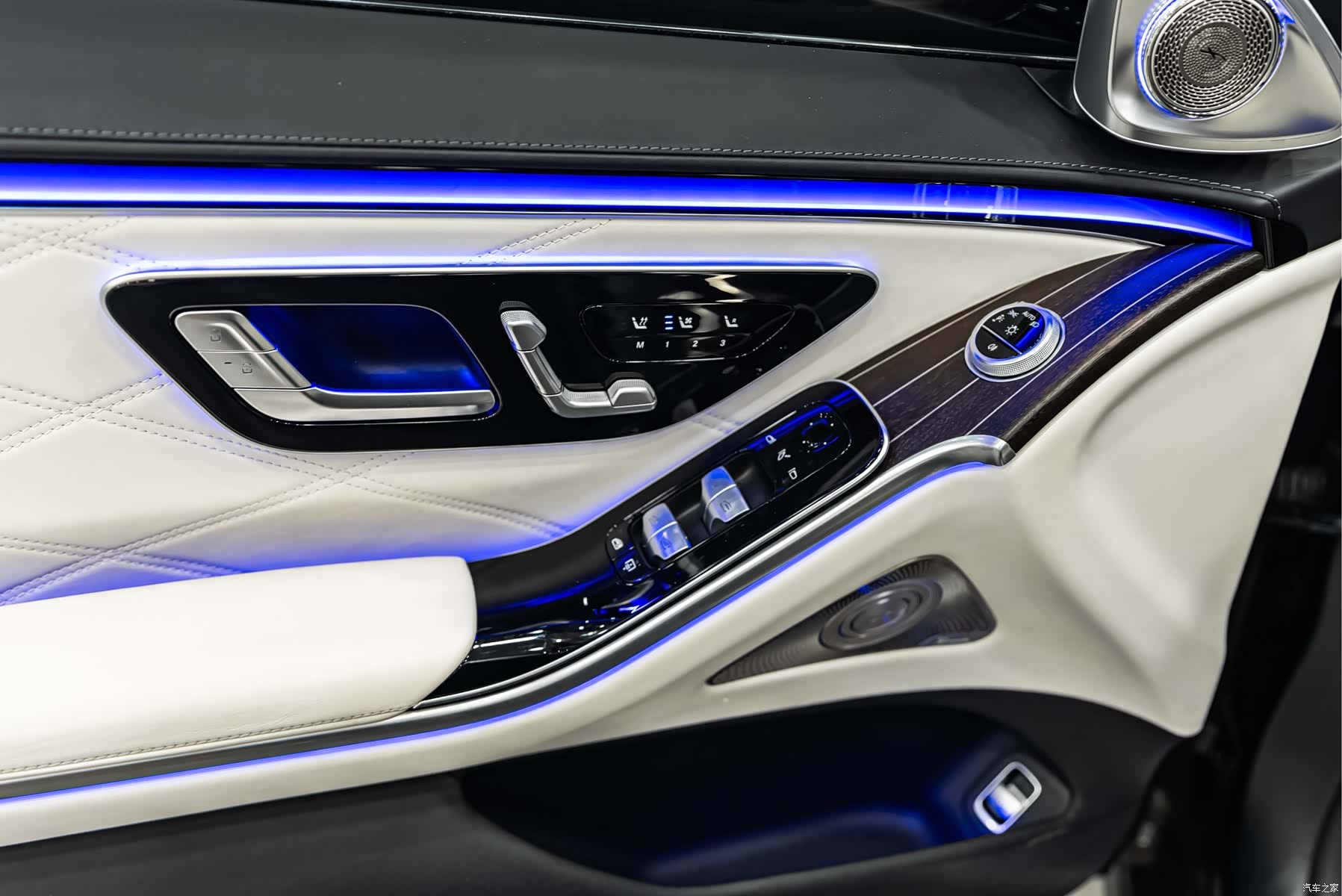 Maybach S-Class, 2023 8