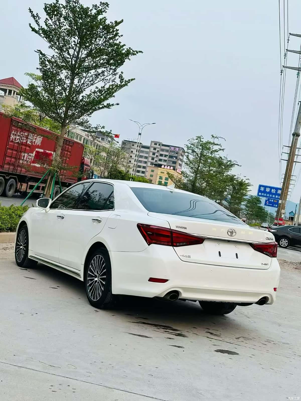 Toyota Crown, 2018 8