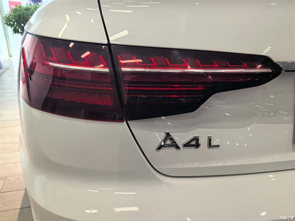 Audi A4L, 2021 16
