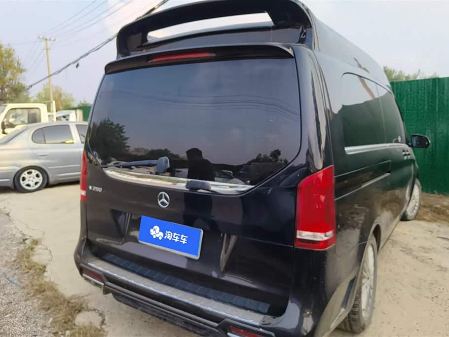 Mercedes-Benz V-class