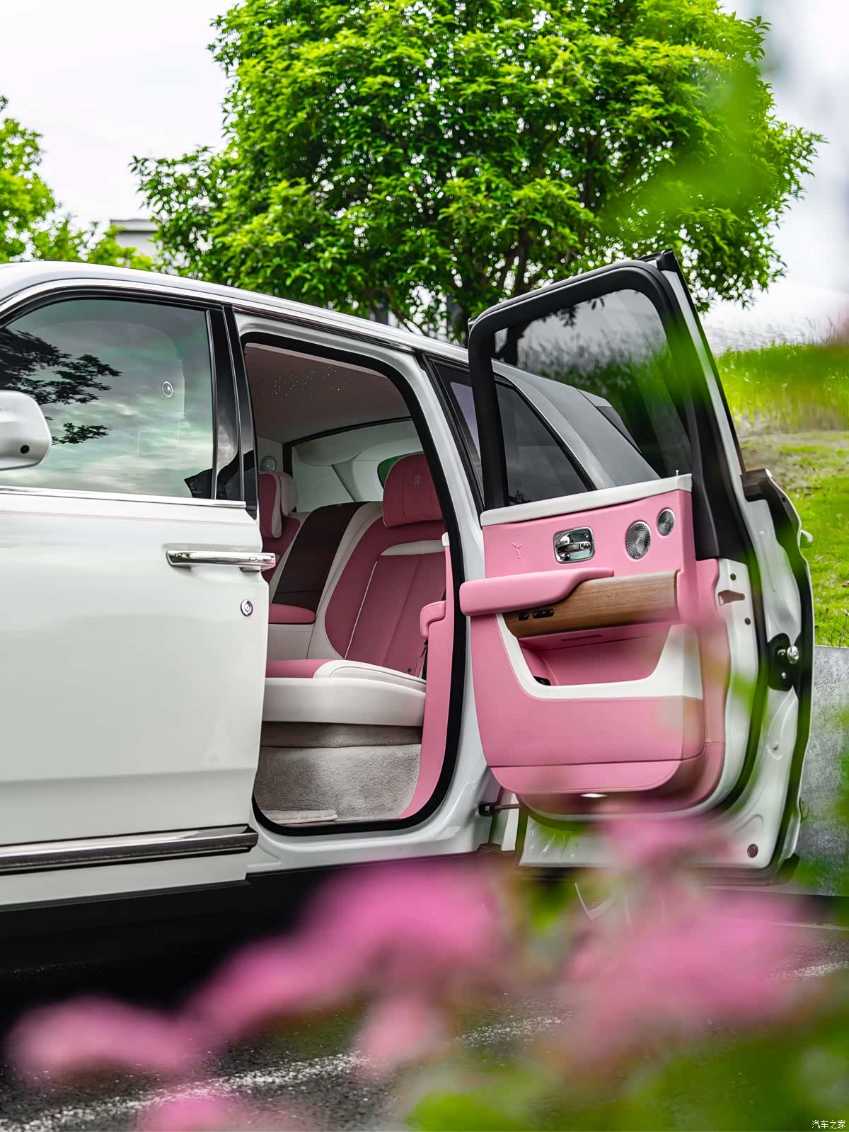 Rolls-Royce Cullinan, 2025 18