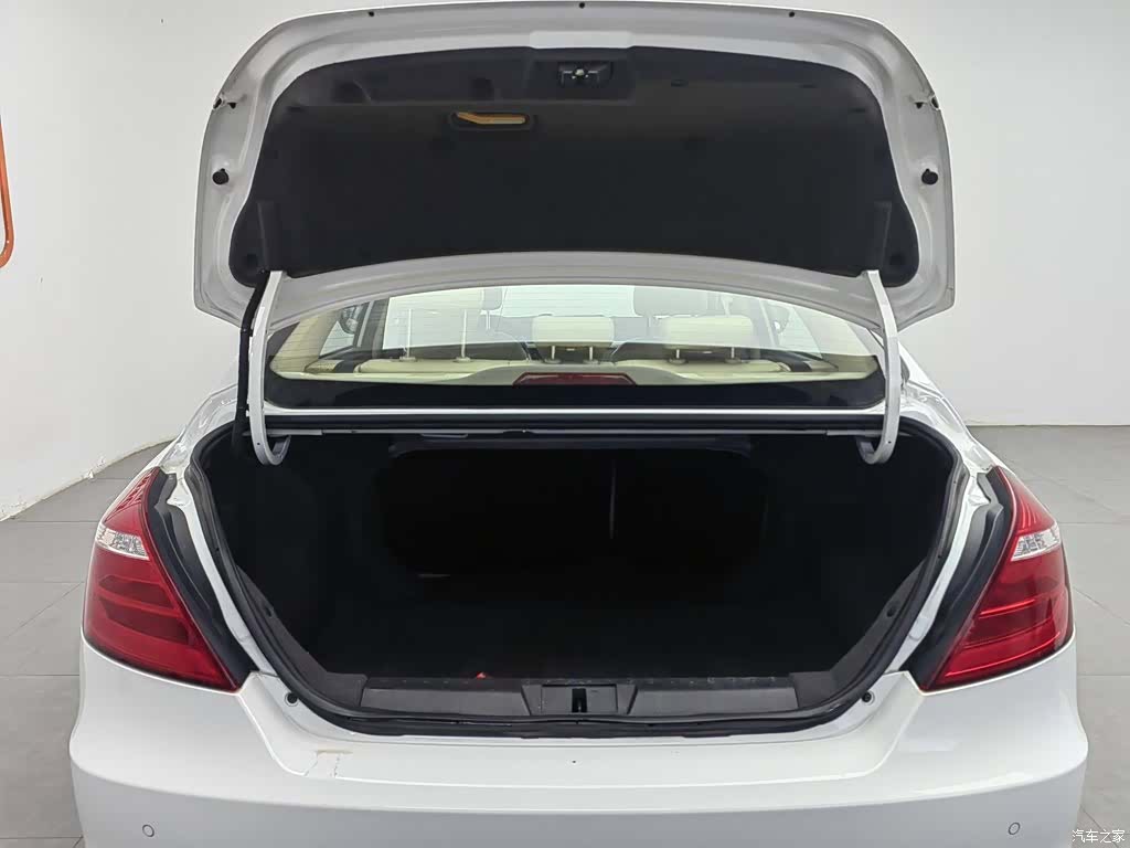 Geely Emgrand, 2017 16