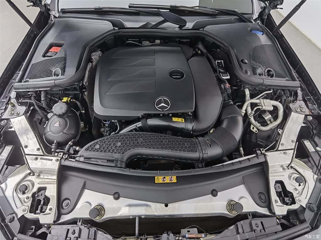 Mercedes-Benz CLS, 2023 6