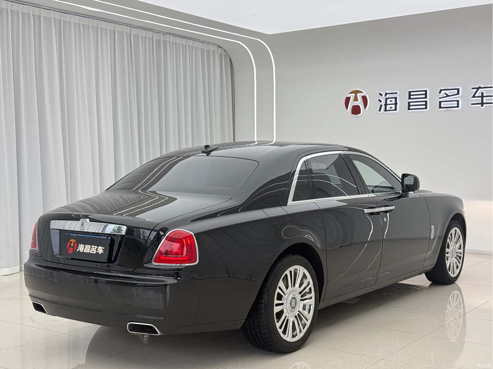 Rolls-Royce Ghost, 2011 9