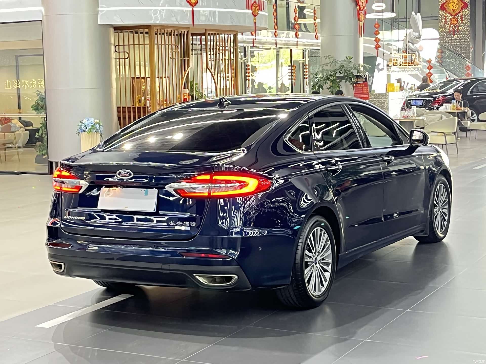 Ford Mondeo, 2020 10