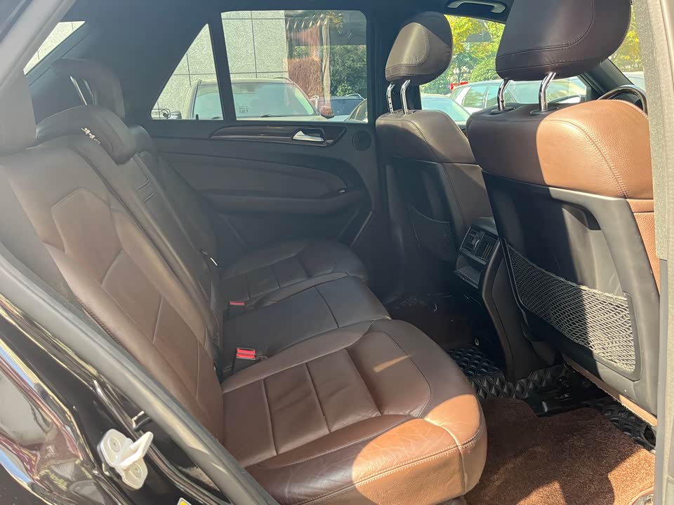 Mercedes-Benz M class