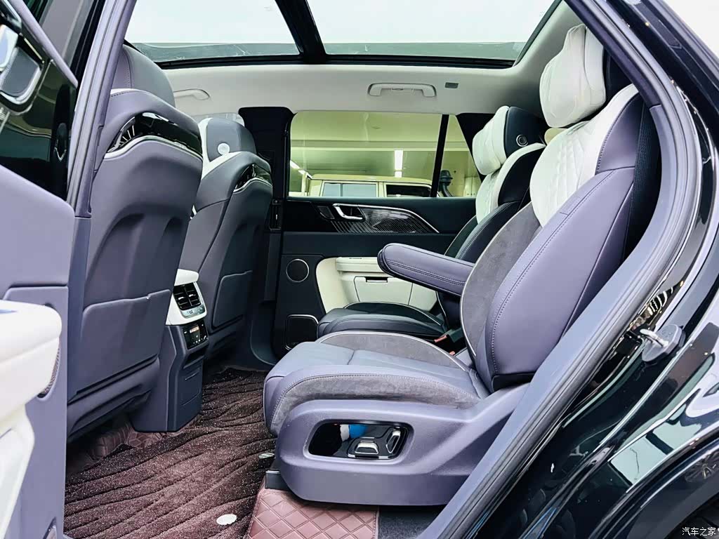 Hongqi E-HS9, 2023 15