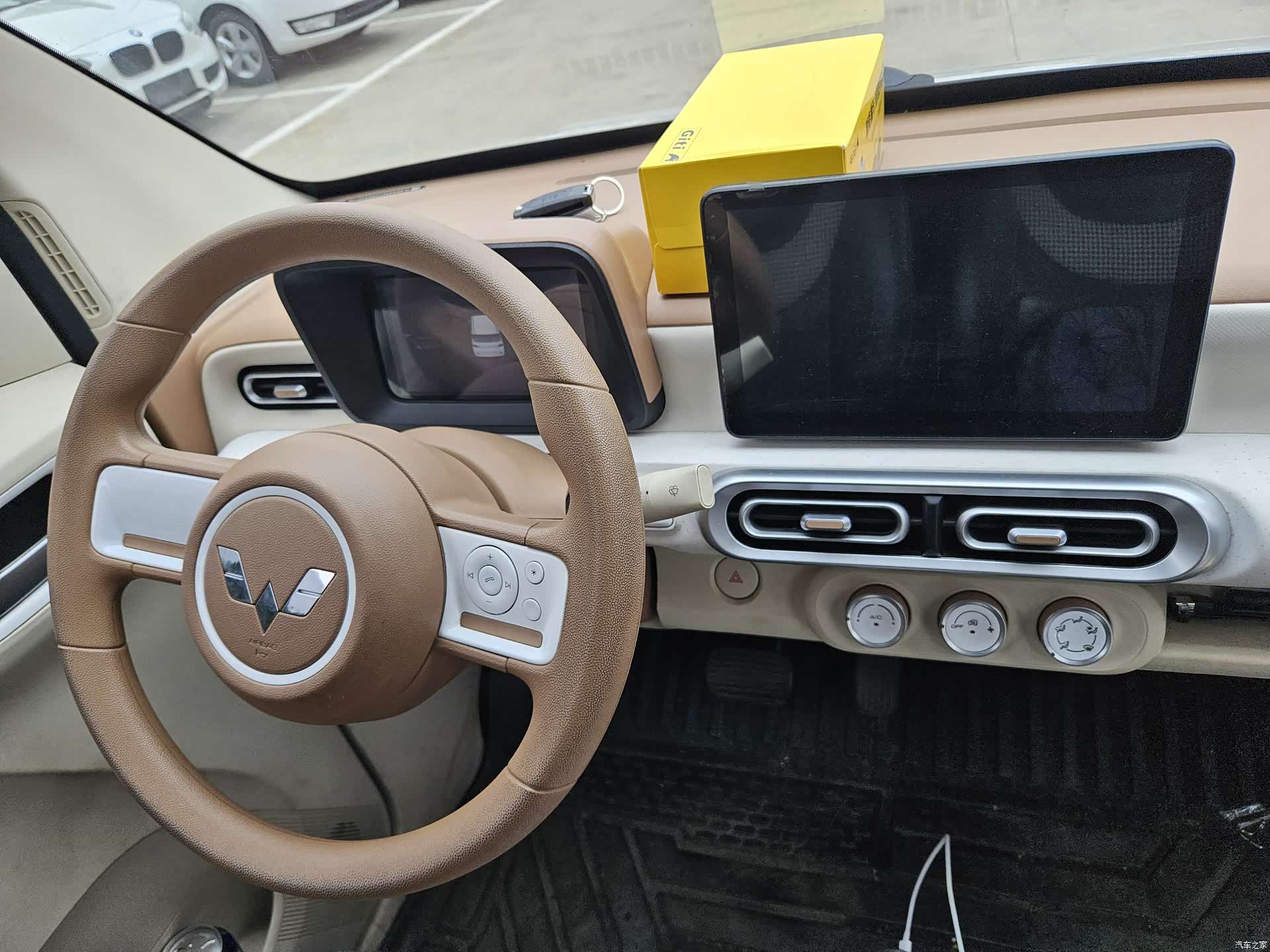 Wuling MINIEV, 2024 13