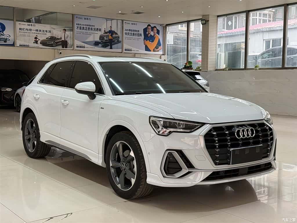 Audi Q3, 2023 3