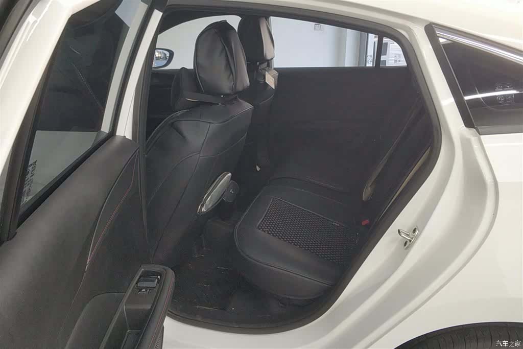 MG MG5, 2025 11