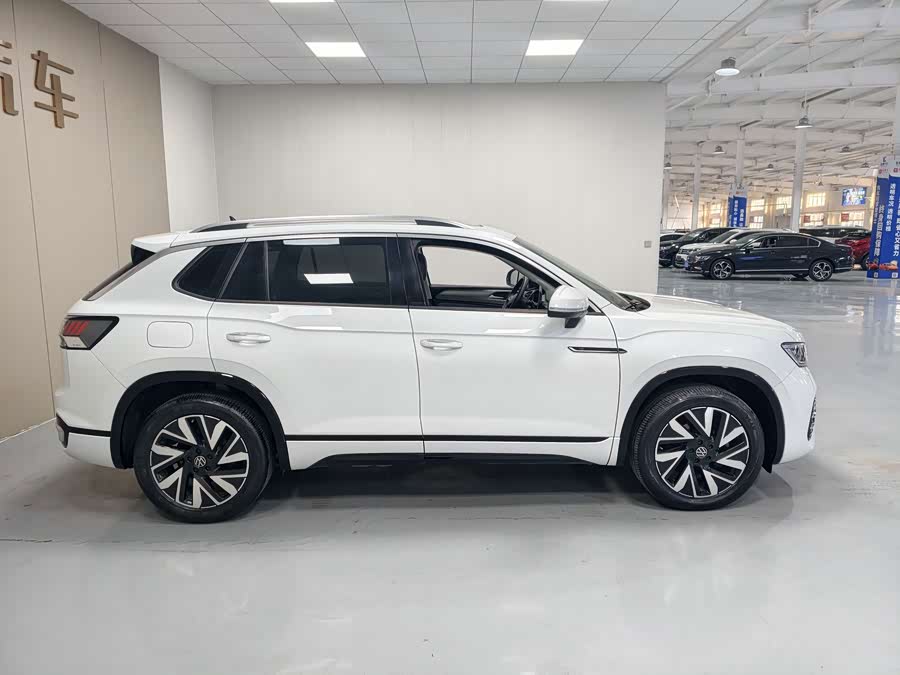 Volkswagen Tayron 2023, фото 8